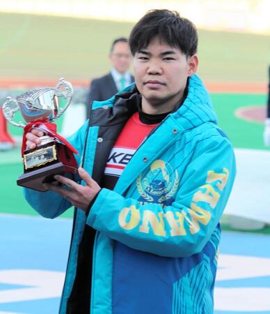 　単騎でまくり通算７回目のＧ３優勝を果たした吉田拓矢