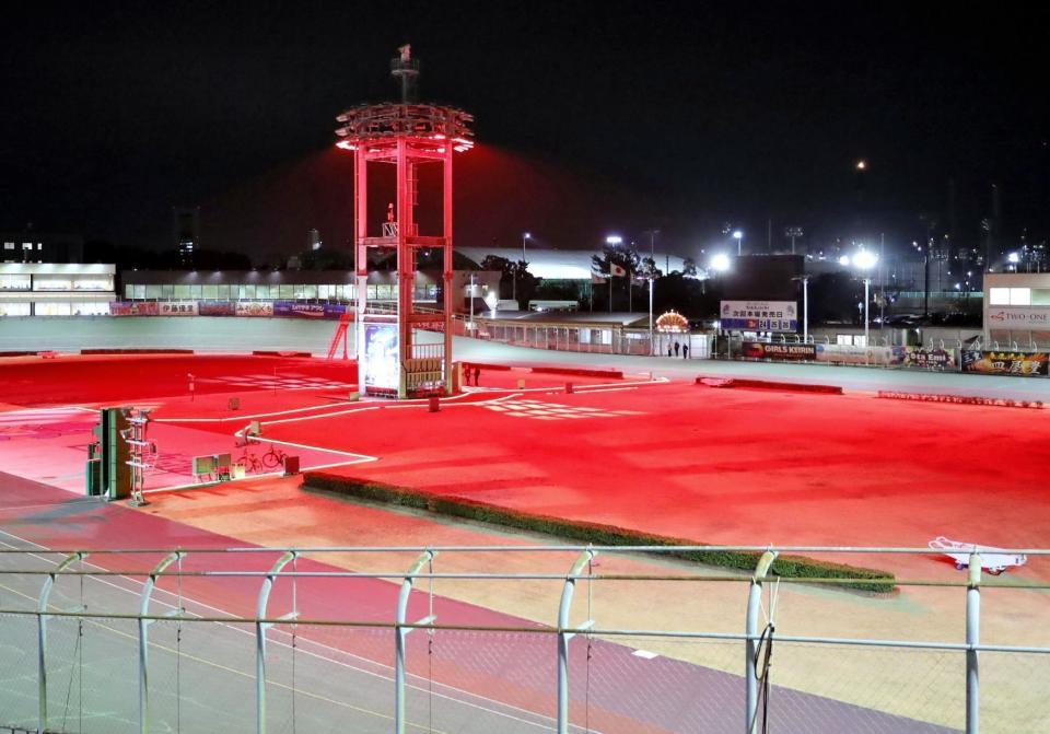 　光と音による演出を実施中の四日市競輪場