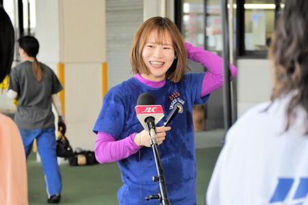 鮮やかなまくり差しで白星をつかんだ山口真喜子