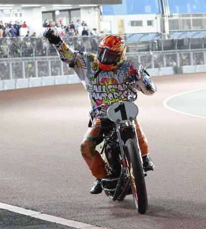 【オート】川口ＳＧ　佐藤励が史上初の初優出初優勝　６連勝完全Ｖで決めた「信じられない」