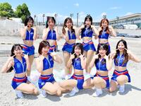 　ＦＥｇｉｒｌｓ（後列左から）Ｓａｉ、Ｈｉｒｏｋａ、Ｈｉｎａ、Ａｙａｎａ、Ｋｏｋｏｒｏ（前列左から）Ｋａｒｅｎ、Ｙｕｋａｋｏ，Ｈｉｍｉｋａ、Ｋｏｋｏｎａ、Ｌｙｎｎ