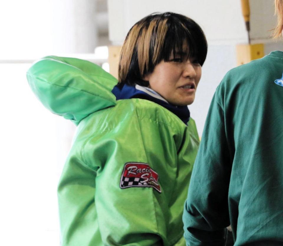 　道中逆転で２着の遠藤エミ