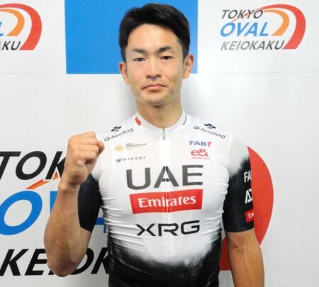 　番手から抜け出す長島大介