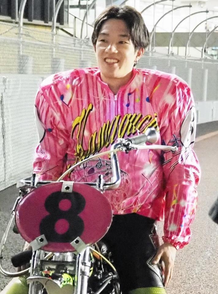 　ライバルの佐藤励に１６メートル差で圧勝した黒川京介