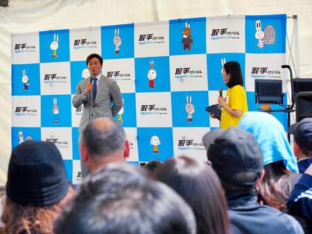 　トークショーに臨んだ平原康多氏