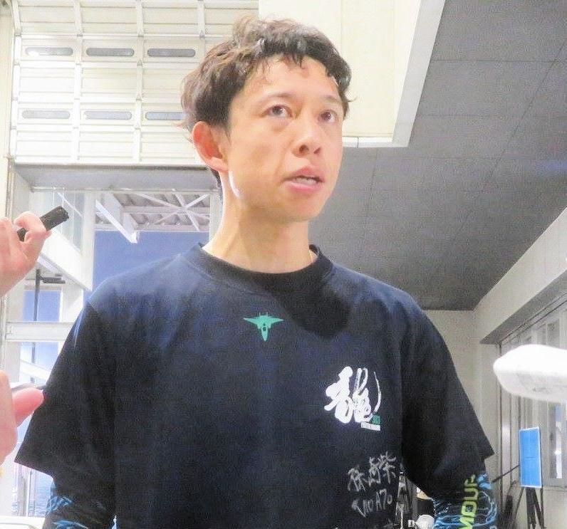 地元の熱い声援に応えて準優９Ｒで１着をもぎ取った毒島誠