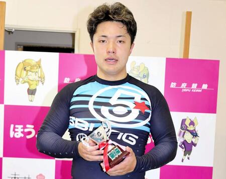 　防府競輪のデイリースポーツ杯争奪戦を制した野村賢