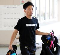 DVD★武邦彦 ターフの魔術師 華麗なる競馬人生50年 JRA★国内正規品 Amazon.com: ターフの魔術師 武 邦彦 華麗なる競馬人生50年の