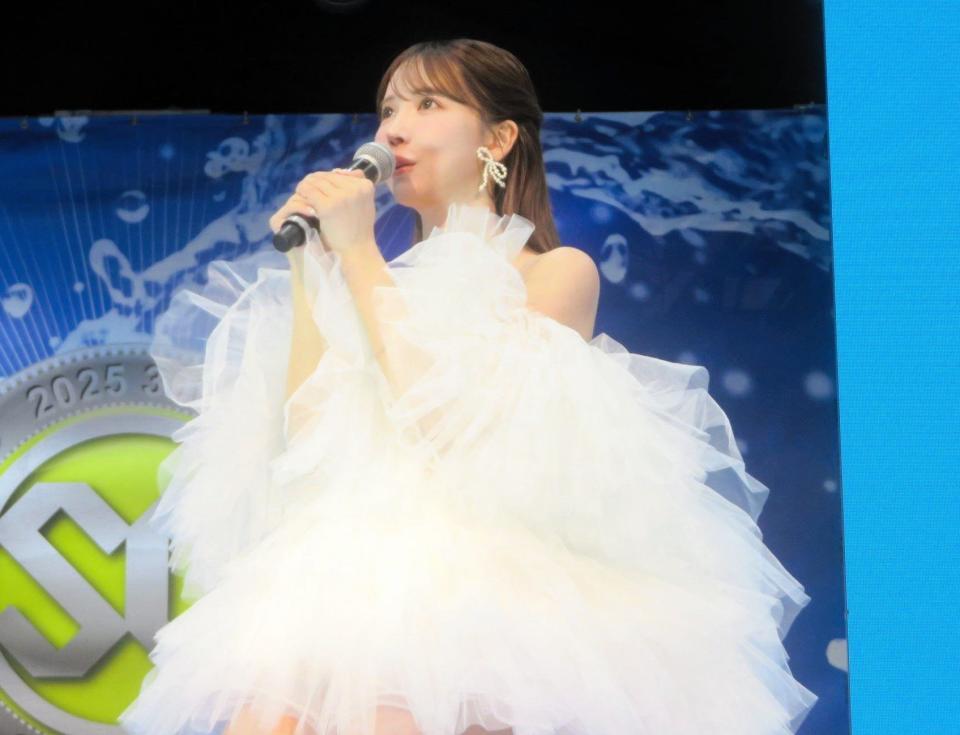 　ファンの目をくぎづけにした三上悠亜