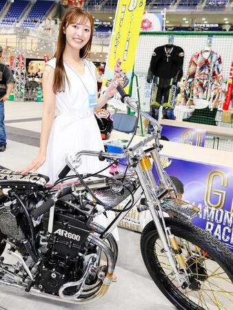 　飯塚オートＰＲブースで活動中のＲＵＫＡ