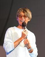 　トークショーを行った峰竜太