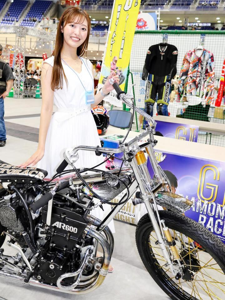 　飯塚オートＰＲブースで活動中のＲＵＫＡ