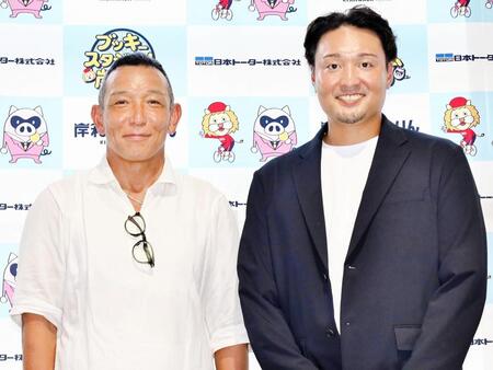 　岸和田競輪でトークショーに出演した三宅伸氏（左）と秋山拓巳氏