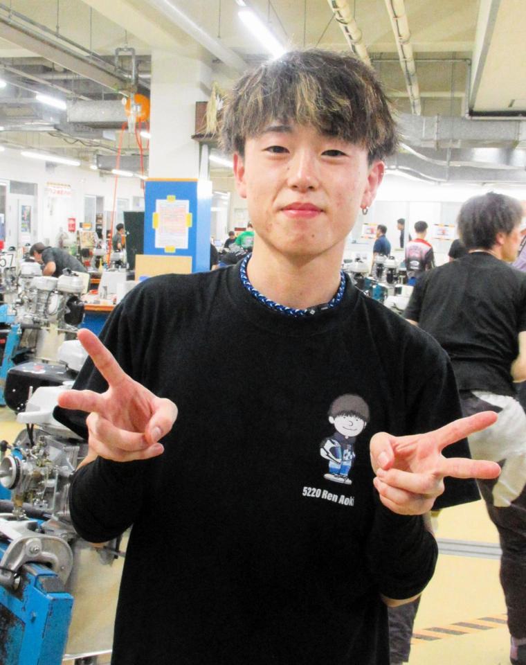 　転覆失格から巻き返す青木蓮