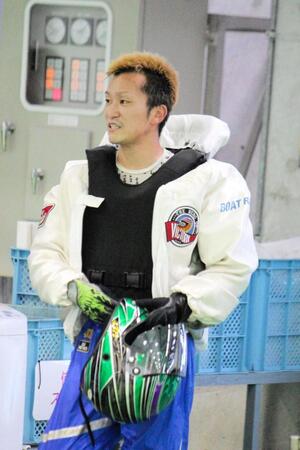 　３日目11Ｒでシリーズ初白星を手にした西山貴浩