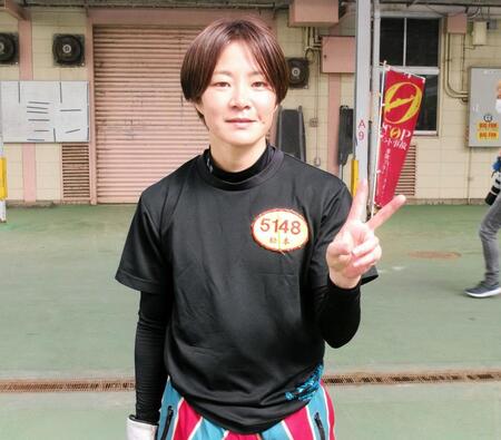 　早くも手応えをつかんで笑顔の松本怜