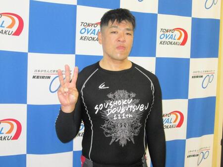 　通算３００勝を達成した野口裕史