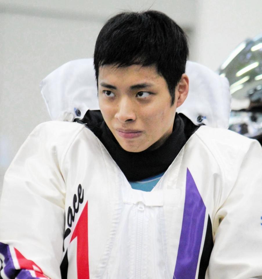 　初日５Ｒを逃げて１着発進を決めた沢田尚也