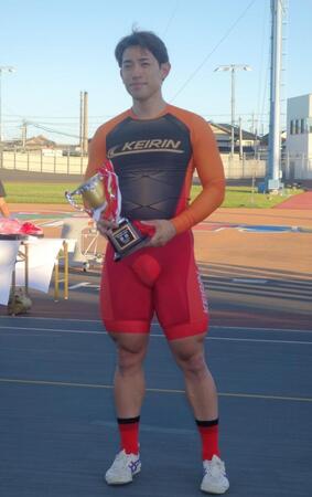 　チャンスをモノにして今年初優勝を飾った新山響平