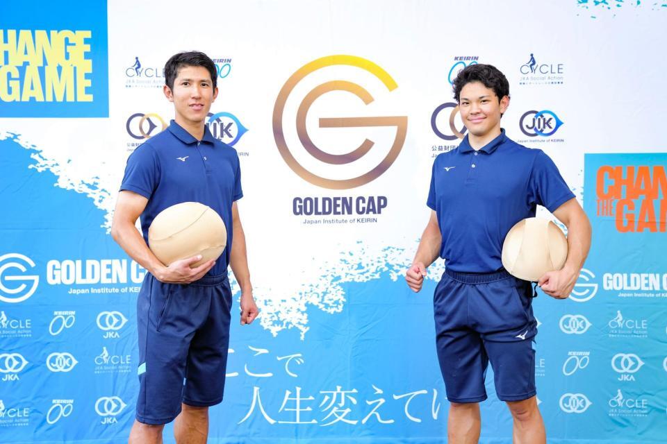 　早期卒業候補者となった小笠原匠海候補生（左）と高橋奏多候補生（公益財団法人ＪＫＡ提供）