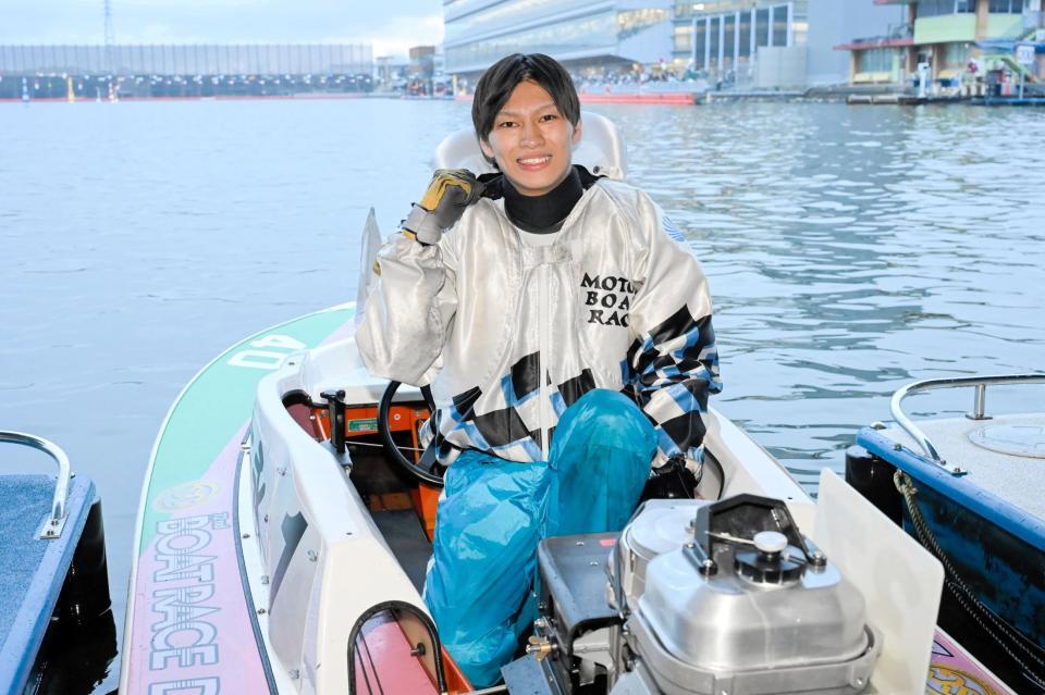 　初優出初優勝を決めた末永和也