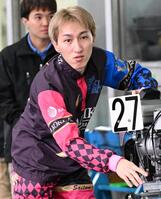 【稀少】マンハッタンカフェ蛯名騎手ウマ娘ぬいぐるみアイドルホースGallop馬 マンハッタンカフェ｜名馬メモリアル｜競馬情報ならJRA-VAN