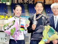 エ女王杯】吉田夫妻にっこり 社台ファーム生産馬がワンツー/競馬