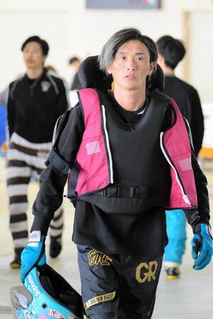 　２日目ドリーム戦１号艇の峰竜太は愛機のパワーに好ジャッジ