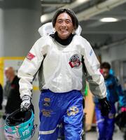 　峰竜太（撮影・西田忠信）