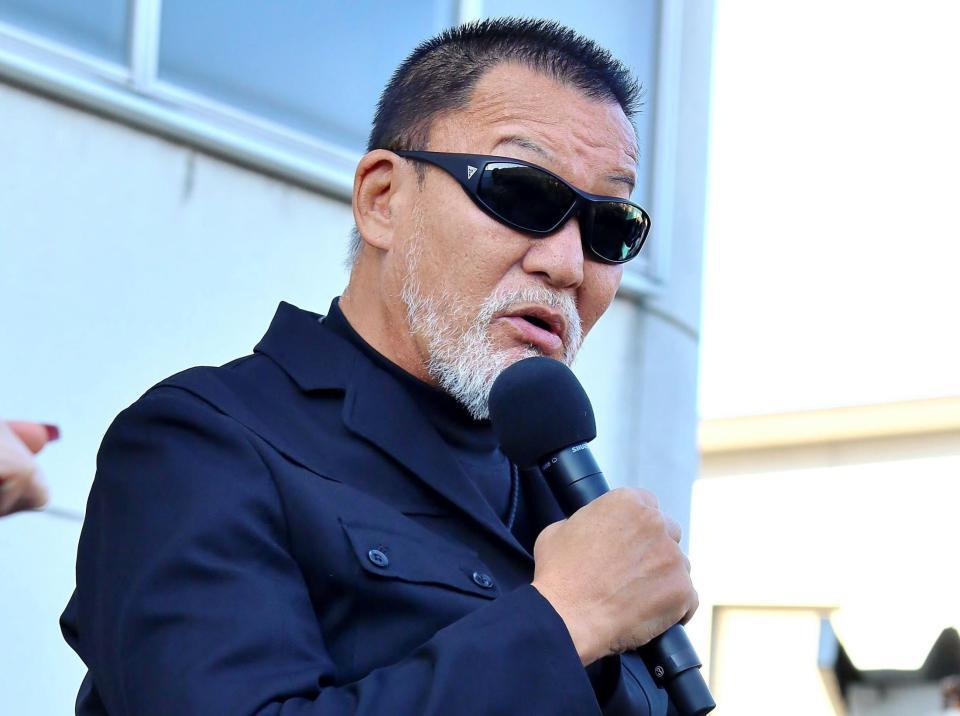 和歌山競輪でトークショー中の蝶野正洋