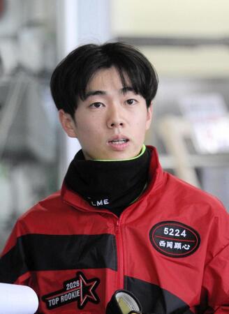 水面が荒れても乗りやすいと手応え十分の西岡顕心