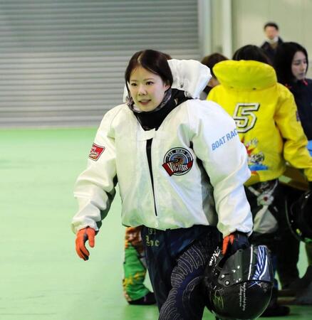 減点をはねのけ予選突破を狙う米丸乃絵