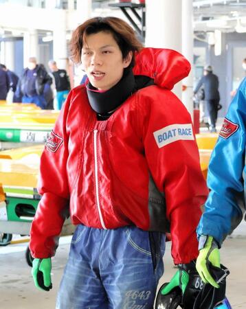 気迫の攻めで予選通過をもくろむ近江翔吾