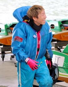 力強いレース足を行かし予選を突破した大上卓人