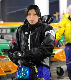 ダイナミックなターンで優出を決めた末永和也