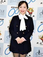 防府競輪で取材を敢行した藤田かんなアナウンサー