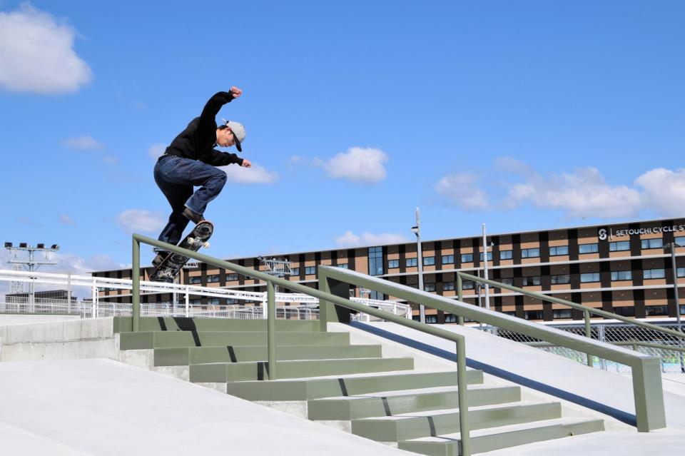 新装パークでデモンストレーションする白井空良選手