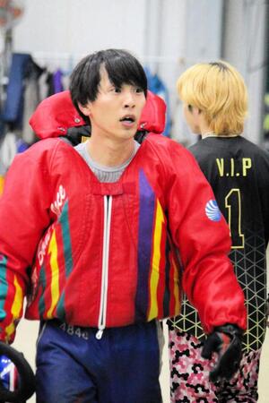 ２日目９Ｒでまくり差しを決めた鐘ケ江真司