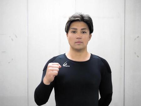 長期欠場から復帰して５場所目で優勝した窓場千加頼