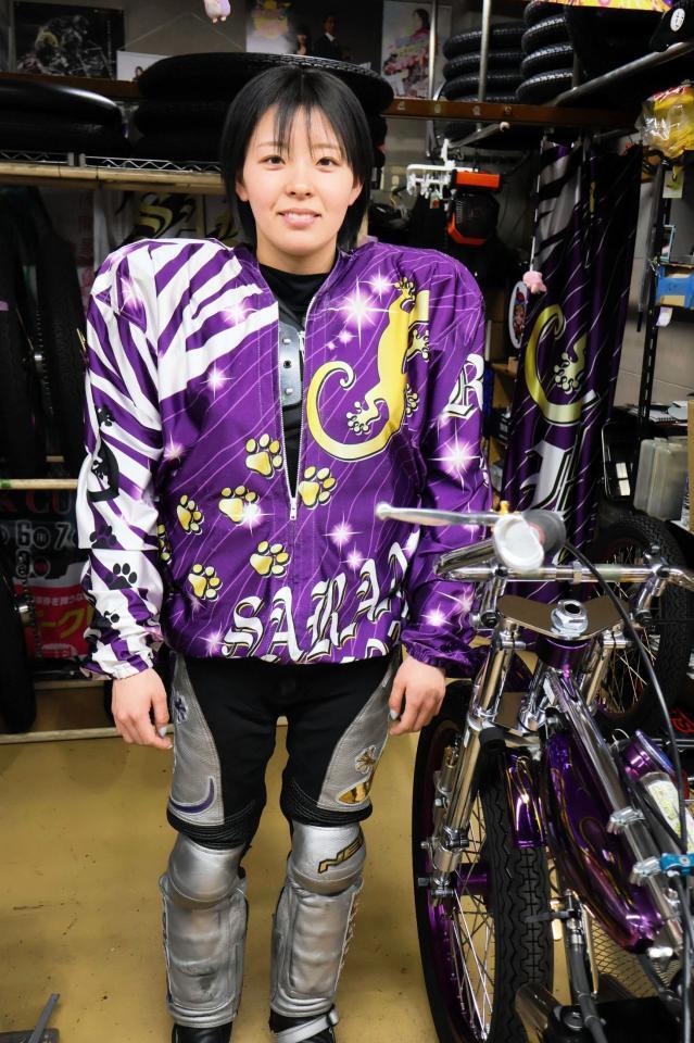 エンジン上昇している伊東玲衣
