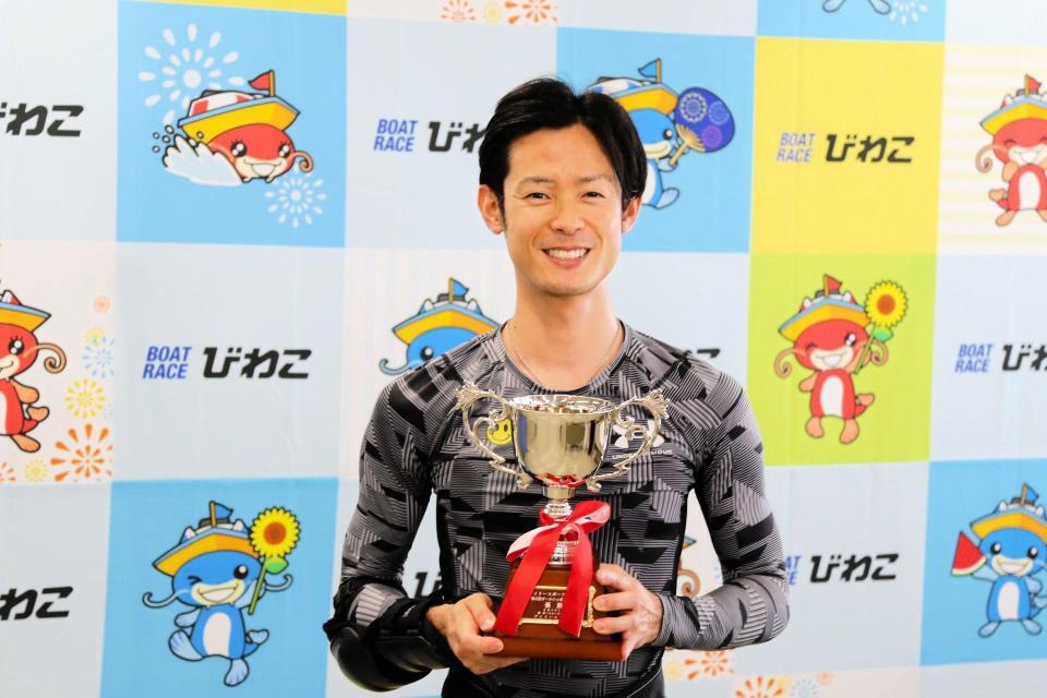 ３年３ヶ月ぶりの優勝を飾った金子萌