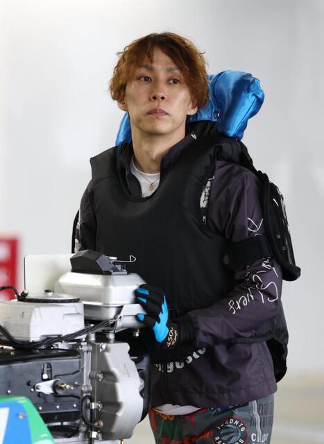 注目の４号機をゲットの山田康二