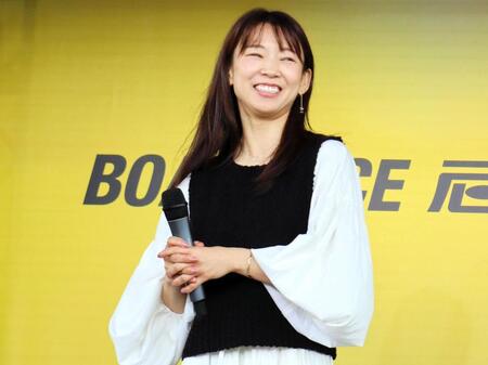 ボートレース尼崎でトークショーに出演した守屋美穂