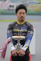 優勝した古性優作＝岸和田競輪（撮影・金居みつよし）
