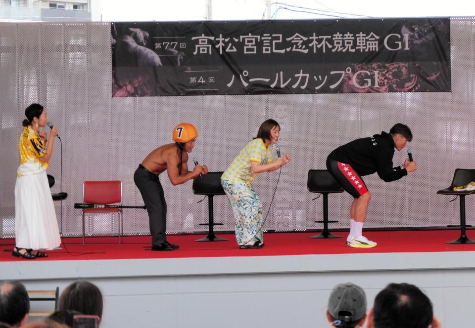 “エアサイクル”でトークショーを盛り上げた糸井嘉男氏（右）