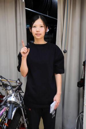 １級車で初勝利を挙げた菅原すずの