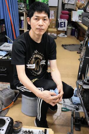 部品交換で上積みを狙う山田達也