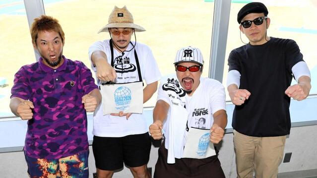 和歌山競輪でライブを行った関西元気放電協会（左から）ふぁんく、サイクロプスようすけ、歩歩、ＢＩＮＧＯ