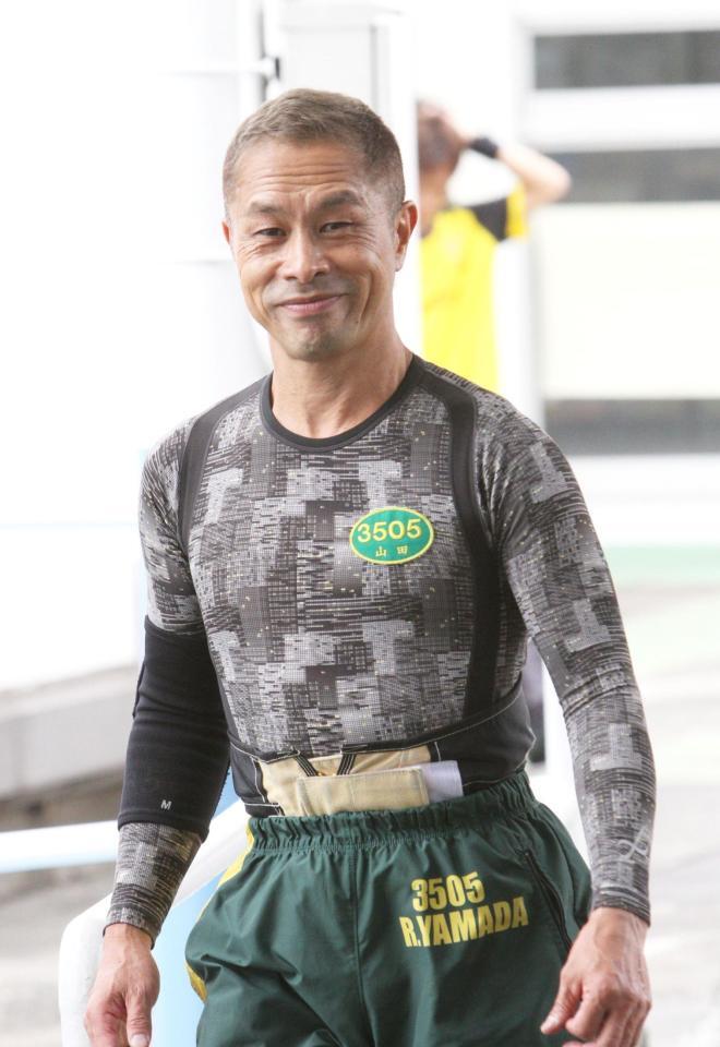 抜群の舟足で準優に挑む山田竜一