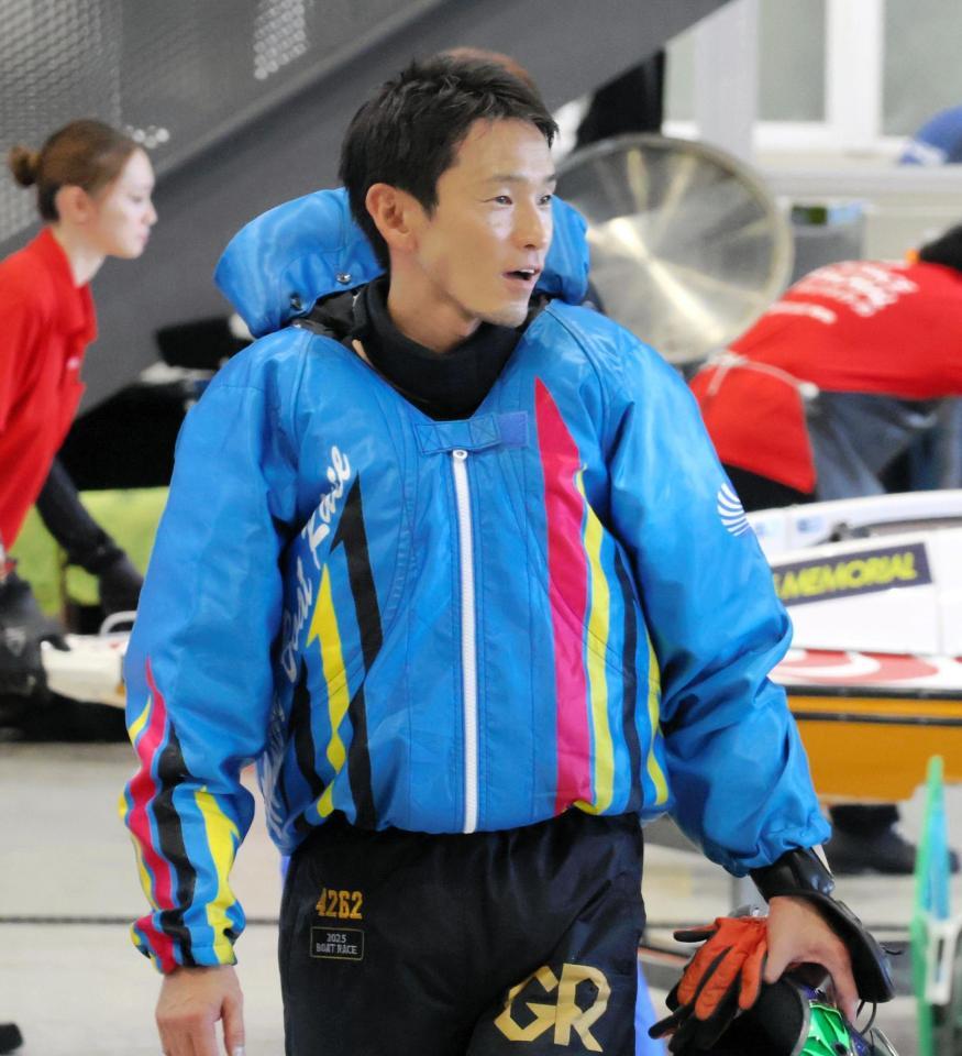 大会Ｖ３へスピードターンを披露する馬場貴也